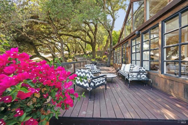 1090 Bart Rd, Sonoma, CA 95476