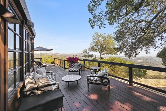 1090 Bart Rd, Sonoma, CA 95476