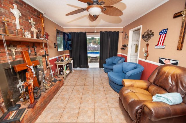 304 Hampshire Court, Spartanburg, SC 29301