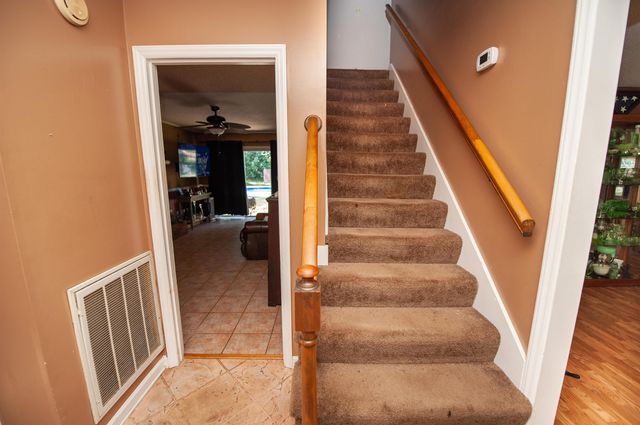 304 Hampshire Court, Spartanburg, SC 29301