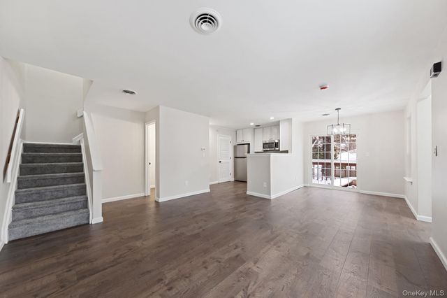 1004 Cypress Court, Highland Mills, NY 10930