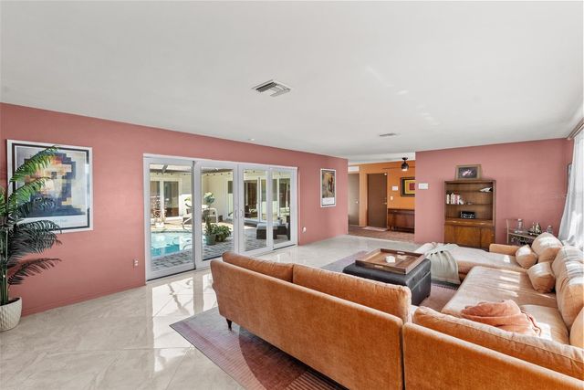 1191 87TH AVENUE N, St Petersburg, FL 33702