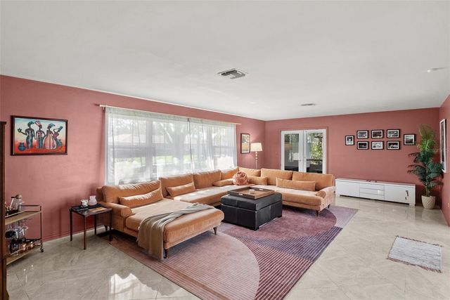 1191 87TH AVENUE N, St Petersburg, FL 33702