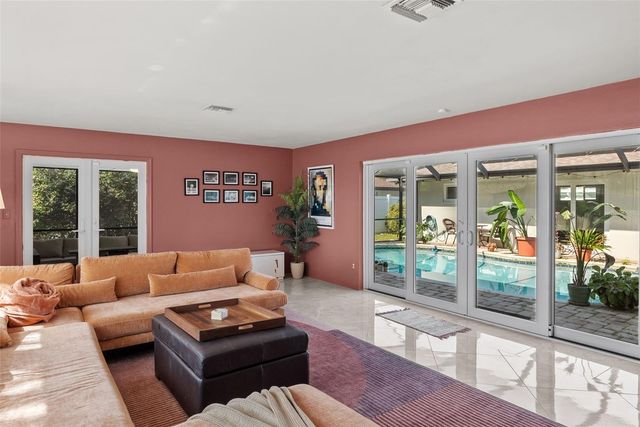 1191 87TH AVENUE N, St Petersburg, FL 33702