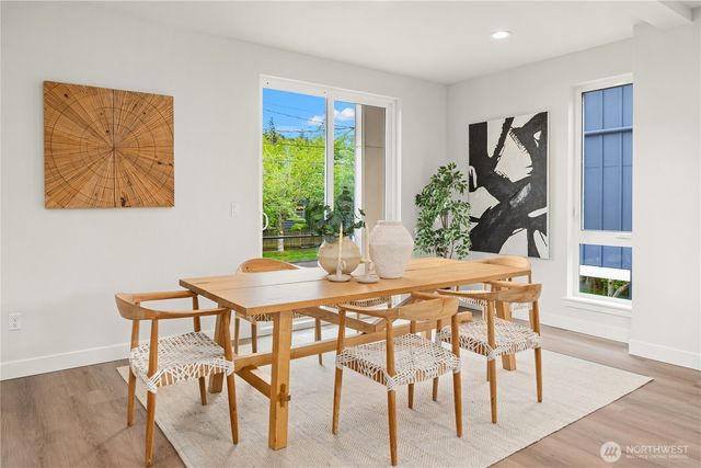 106 29th Avenue E, Seattle, WA 98112