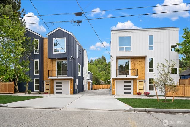 106 29th Avenue E, Seattle, WA 98112