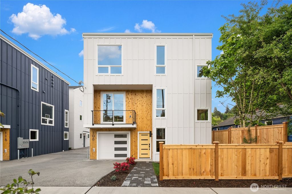 106 29th Avenue E, Seattle, WA 98112