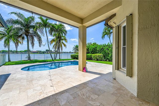 512 NW 120th Drive 512, Coral Springs, FL 33071