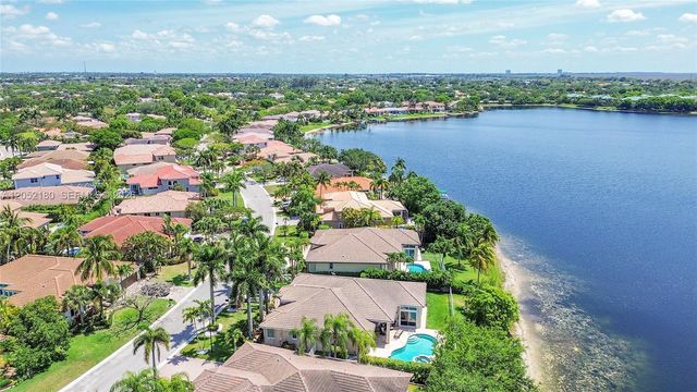 512 NW 120th Drive 512, Coral Springs, FL 33071