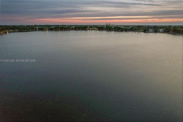 512 NW 120th Drive 512, Coral Springs, FL 33071