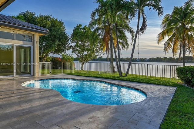 512 NW 120th Drive 512, Coral Springs, FL 33071