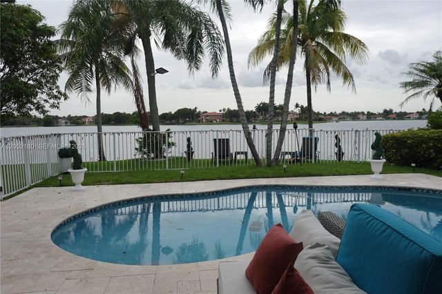 512 NW 120th Drive 512, Coral Springs, FL 33071