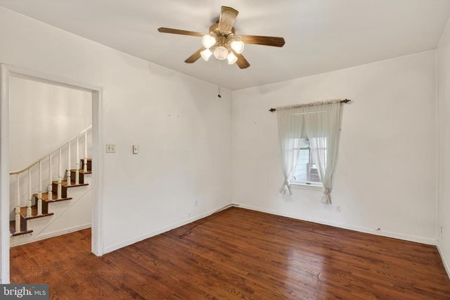 7051 WINCHESTER GRADE RD, Berkeley Springs, WV 25411