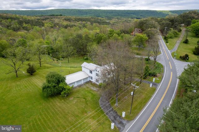 7051 WINCHESTER GRADE RD, Berkeley Springs, WV 25411