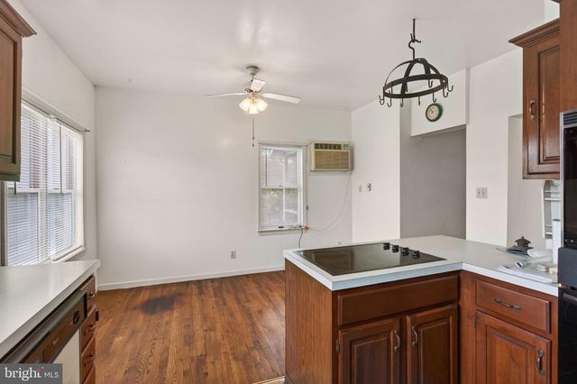 7051 WINCHESTER GRADE RD, Berkeley Springs, WV 25411