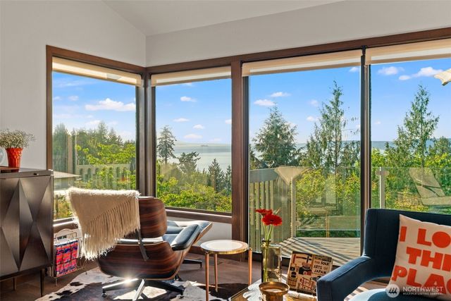 7025 156th Street SW, Edmonds, WA 98026