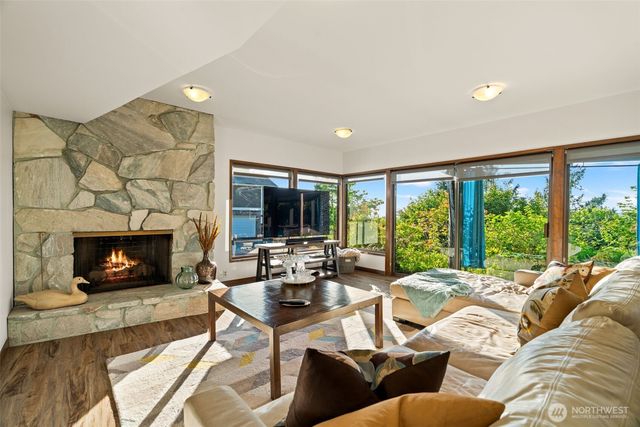 7025 156th Street SW, Edmonds, WA 98026