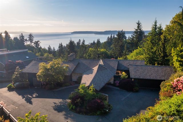 7025 156th Street SW, Edmonds, WA 98026