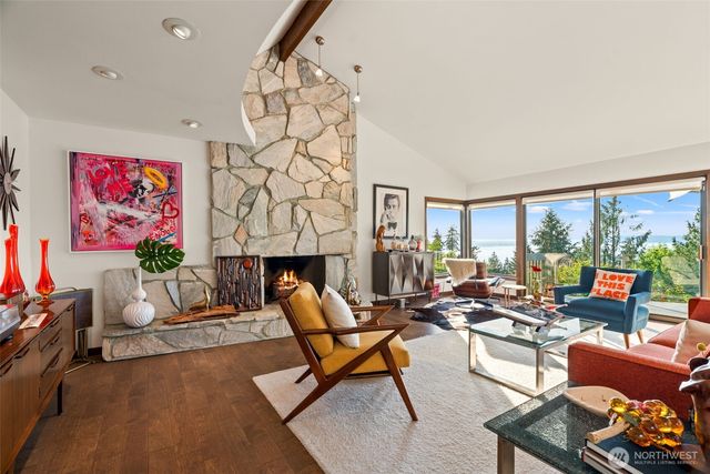 7025 156th Street SW, Edmonds, WA 98026