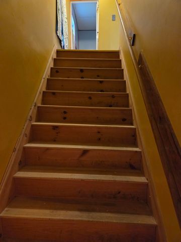 5 Whittier Street, Newton, NH 03858