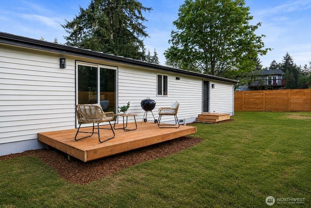 14306 Greenbelt Drive E, Bonney Lake, WA 98391