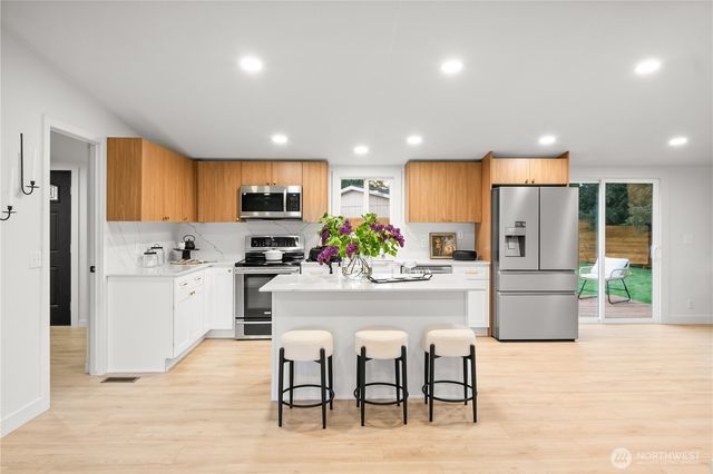 14306 Greenbelt Drive E, Bonney Lake, WA 98391