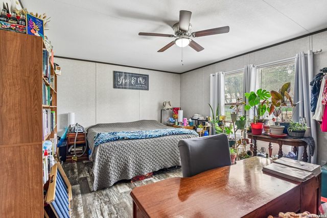 4103 WATERWOOD PASS DR, Elmendorf, TX 78112