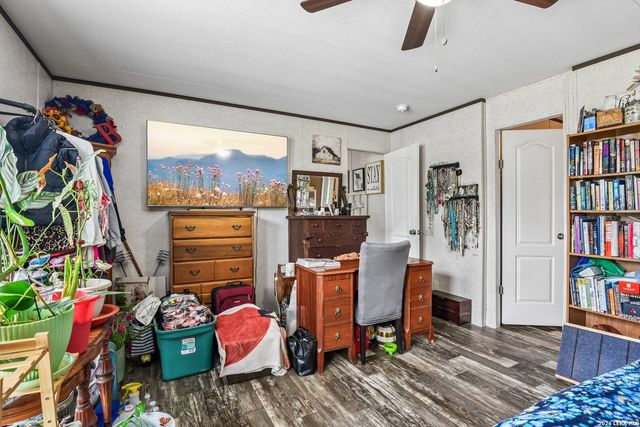 4103 WATERWOOD PASS DR, Elmendorf, TX 78112