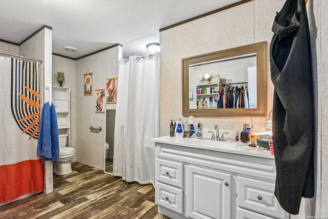 4103 WATERWOOD PASS DR, Elmendorf, TX 78112