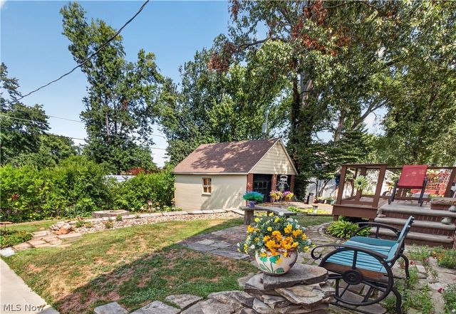 156 Woodhill Drive, Amherst, OH 44001