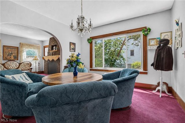 156 Woodhill Drive, Amherst, OH 44001