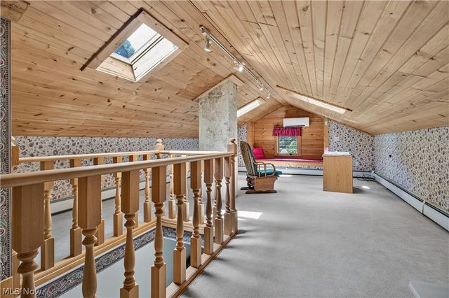 156 Woodhill Drive, Amherst, OH 44001