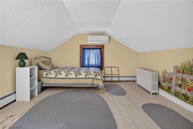 156 Woodhill Drive, Amherst, OH 44001