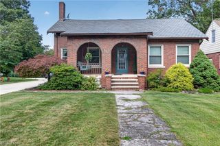 156 Woodhill Drive, Amherst, OH 44001