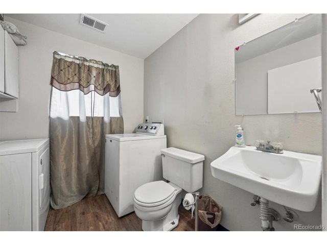 3143 E 96th Pl, Thornton, CO 80229