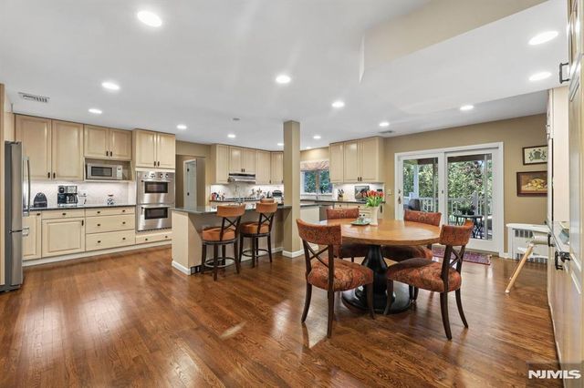 27 Duane Lane, Demarest, NJ 07627