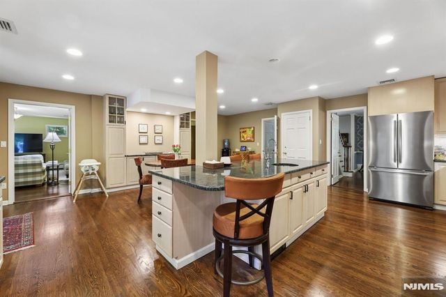 27 Duane Lane, Demarest, NJ 07627