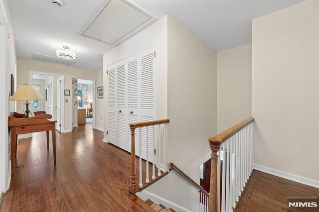 27 Duane Lane, Demarest, NJ 07627