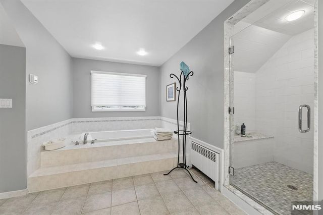 27 Duane Lane, Demarest, NJ 07627