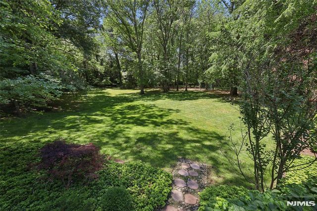 27 Duane Lane, Demarest, NJ 07627