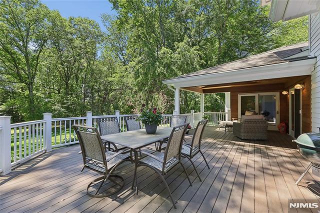 27 Duane Lane, Demarest, NJ 07627