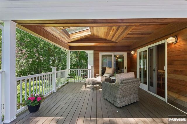 27 Duane Lane, Demarest, NJ 07627