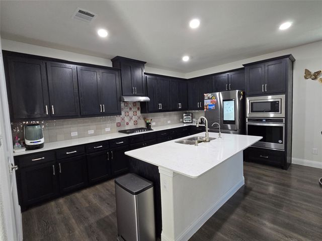 1512 Green Valley Way, Celina, TX 75009