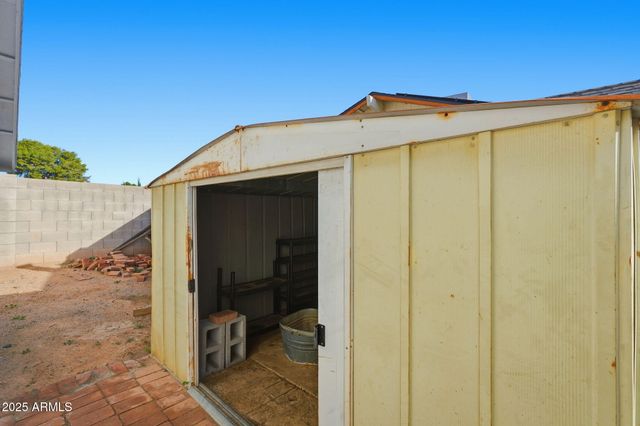 3747 W CAMPO BELLO Drive, Glendale, AZ 85308