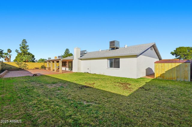 3747 W CAMPO BELLO Drive, Glendale, AZ 85308