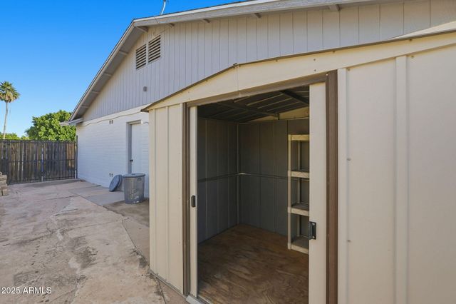 3747 W CAMPO BELLO Drive, Glendale, AZ 85308