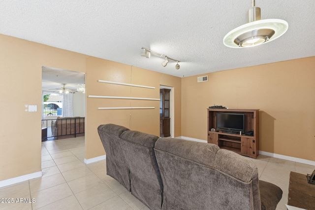 3747 W CAMPO BELLO Drive, Glendale, AZ 85308