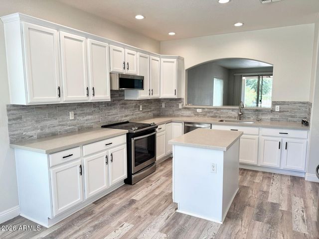 847 E LA COSTA Place, Chandler, AZ 85249