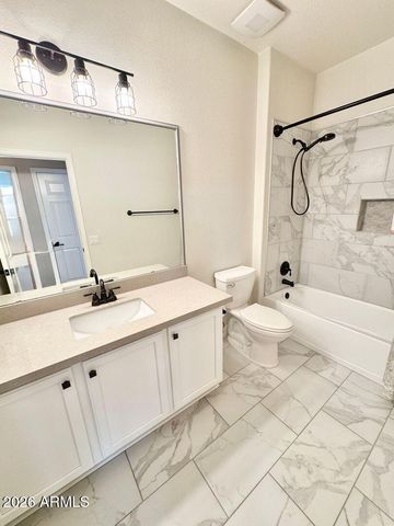 847 E LA COSTA Place, Chandler, AZ 85249