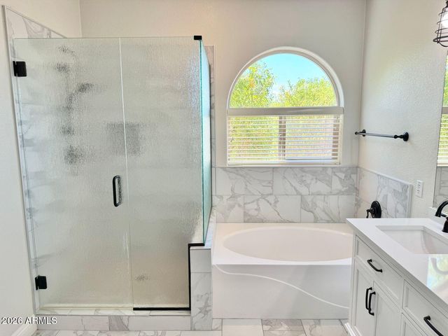 847 E LA COSTA Place, Chandler, AZ 85249